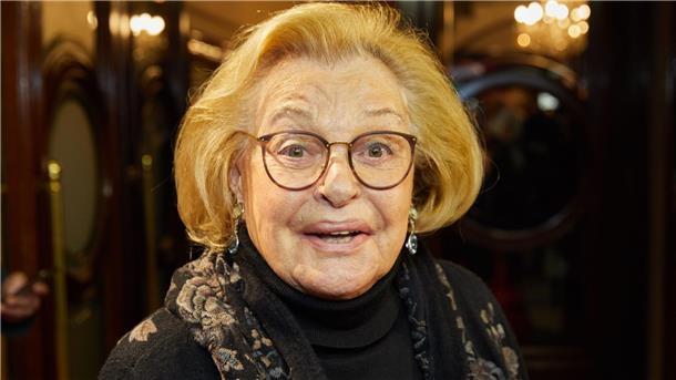 Schauspielerin Nadja Tiller gestorben Schauspielerin Nadja Tiller starb im Alter von 93 Jahren in Hamburg.