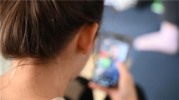Ende der Dating-Apps? Wieso Singles nicht mehr online suchen Schluss machen mit den Dating-Apps? Eine Absage an die Liebe ist das nicht. (Symbolbild)