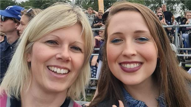 Schnappschuss mit Alice Merton und unserer Redakteurin