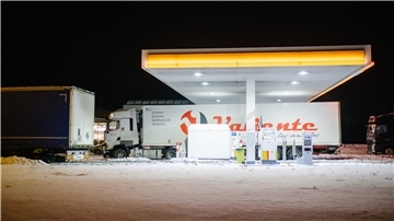 Schöner kann mal wohl kaum über Raststätten schwärmen: «Ein Ort von hinreißender Durchschnittlichkeit, ein Traum in Nullachtfünfzehn, asphaltgewordene Normalität» sei Garbsen Nord, befindet Autor Florian Werner.