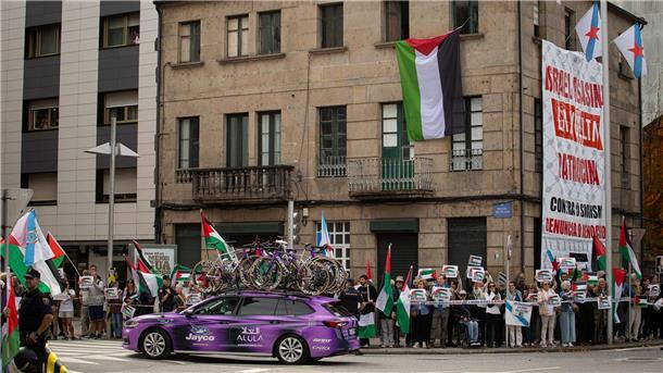 Bericht: Israelis sagen für Schachturnier in Spanien ab Schon bei der Spanien-Rundfahrt hatte es immer wieder propalästinensische Proteste gegen die Teilnahme eines israelischen Teams gegeben.