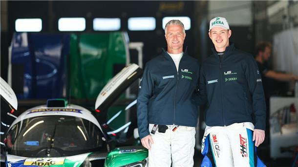 Ralf Schumacher gibt mit Sohn David Motorsport-Comeback „Schon lange mein Wunsch“: Ralf Schumacher gibt an der Seite seines Sohnes David Gas.