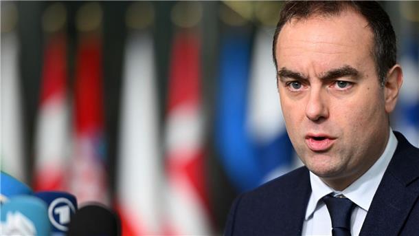 Macron-Vertrauter wird Premier und steht vor Feuertaufe Schon mehrfach wurde Lecornu als möglicher Premier gehandelt. (Archivbild)