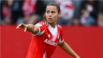Schon wieder verletzt: Nationalspielerin Lena Oberdorf. (Archivbild)