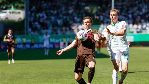 FC St. Pauli verpflichtet Angreifer Scott Banks Scott Banks (l) wurde vom FC St. Pauli fest unter Vertrag genommen.