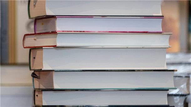 Sechs Autorinnen und Autoren können auf den Deutschen Buchpreis hoffen.