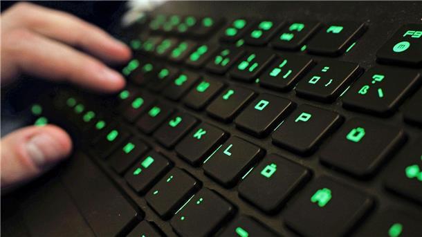 Jede fünfte Stelle für IT-Sicherheit im Bund unbesetzt Seit 2020 wächst die Anzahl der IT-Sicherheitsstellen kontinuierlich. Doch jede 5. Stelle in diesem Bereich bleibt unbesetzt.