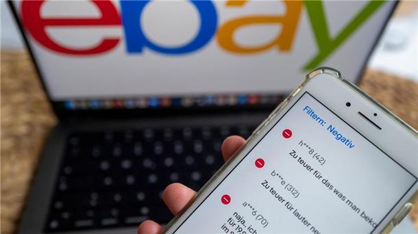 Seit dem 1. Januar 2023 gilt ein neues Gesetz in Deutschland, das vor allem Second-Hand-Liebhaber betrifft. Denn Verkäufer bei eBay, Vinted oder Etsy werden nun ans Finanzamt gemeldet.