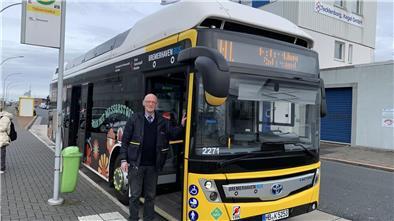 Wo sind denn die Bremerhavener Wasserstoffbusse hin? Seit Januar fahren in Bremerhaven Wasserstoffbusse. Manchmal bleiben sie wegen technischer Schwierigkeiten aber auf dem Betriebshof.