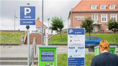 Seit zwei Wochen im Einsatz: das digitale Parksystem am Zoo am Meer.
