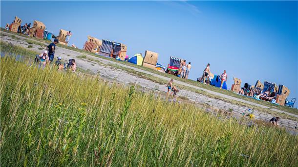 Selbst die kleineren Urlaubsorte an der Nordseeküste - hier Spieka-Neufeld - waren im Corona-Sommer 2021 sehr gut besucht.