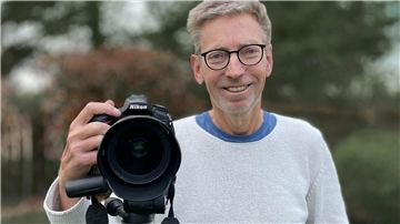 Selbstporträt des Fotografen Ulrich Reduhn, der ab dem 17. Mai seine Arbeiten in Bremervörde EIGENART-Kunstraum zeigt.