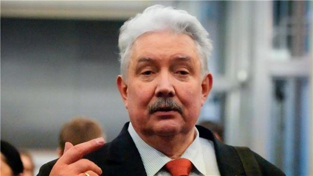 Sergej Baburin von der Partei Gesamtrussische Volksunion, hat seine Bewerbung um das Präsidentenamt noch vor der offiziellen Registrierung wieder zurückgezogen.