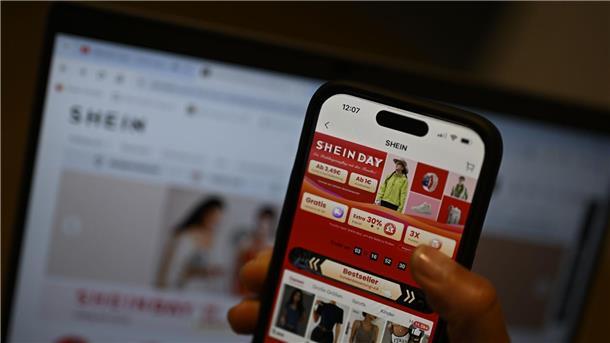 Streit mit Verbraucherschützern: Shein muss nachbessern Shein gilt als eines der größten Modeunternehmen der Welt.