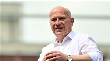 „Sicherlich müssten die Grünen wieder mehr Pragmatismus entwickeln. Aber natürlich ist das auch eine Option für den Bund, die man nicht ausschließen kann. Und nicht ausschließen sollte“, sagt Kai Wegner (CDU) über Schwarz-Grün.