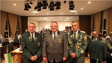 Sie bilden die neue Dreierspitze des Bezirkverbandes (von links): Torsten Sulenski aus Bokel, Marc Ruhwedel aus Misselwarden und Frank Sturm aus Bremerhaven. 