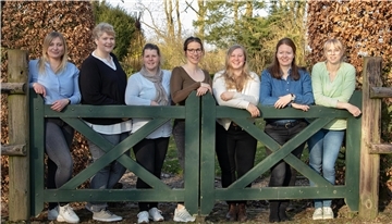 Bild vom Orga-Team der Jungen Landfrauen: (v.l.) Isabell Döhle, Sandra Nuss, Jenny Meyer, Mara Duchstein, Tomma Witting, Beke Ostendorf und Annika Semmler.