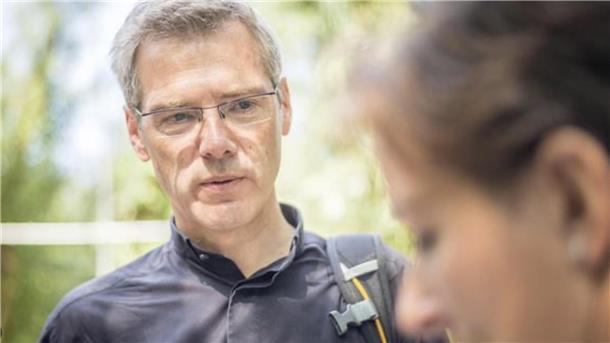Sie gestalten im Dialog eine literarisch-spirituelle Spurensuche mit Tagebüchern, Briefen und Gedichten der französischen Mystikerin und Sozialarbeiterin Madeleine Delbrel: Dr. Heiner Wilmer und Susanne Schwan laden dazu am 2. Februar um 17 Uhr in den Wasserturm "Losche" an der Bremerhavener Hafenstraße ein.