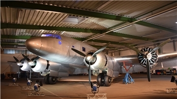 Sie ist die Letzte ihrer Art: Die restaurierte Focke-Wulf Fw 200 Condor. 150 "Condorianer" haben über 20 Jahre lang an ihr gebaut.