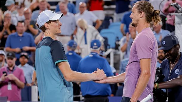 Sinner und Zverev sagen zu - BMW Open mit großen Namen Sie könnten in München wieder aufeinandertreffen: die Tennisstars Alexander Zverev (r) und Jannik Sinner.