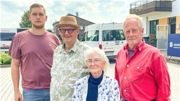 Drei Männer und eine Frau. Lukas Handelshauser und Albert Mumme vom Kreisbehindertenbeirat sowie Marlies Strauch und Heinz-Hermann Noelcke vom Senioren- und Behindertenbeirat der Stadt Nordenham wollen die Schließung der Tagespflege der Johanniter in Nordenham nicht hinnehmen.