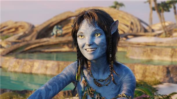 Die Filmstarts der Woche Sigourney Weaver als Kiri in einer Szene des Films „Avatar 2: The Way Of Water“