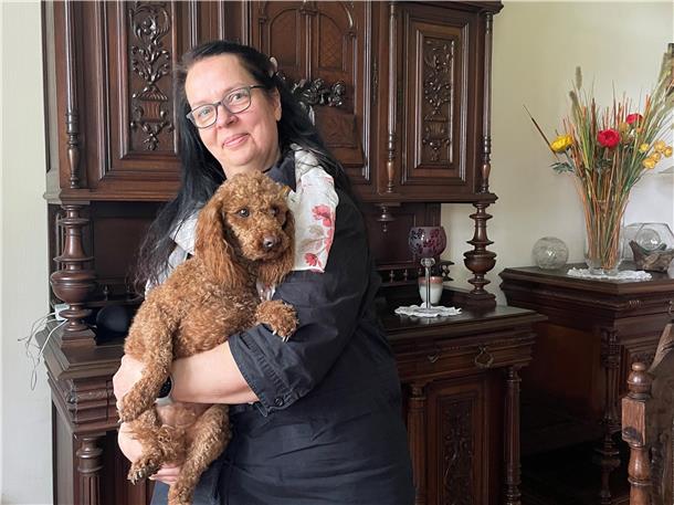 Frau mit Hund
