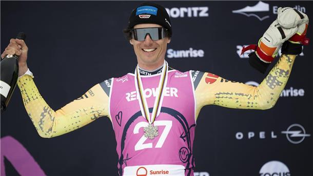 Silber dank Jury-Entscheidung: Tobias Müller bei der Siegerehrung.