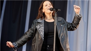 Silbermond-Sängerin Stefanie Kloß in Aktion. Die Band aus Bautzen feiert im Jahr 2027 ihr 25-jähriges Bandjubiläum. (Archivbild)