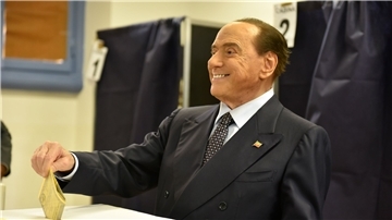 Silvio Berlusconi war in den vergangenen drei Jahrzehnten bereits viermal Regierungschef in Italien.