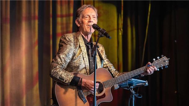Großartige Stimme - toller Entertainer: Simon Goodall begeistert sein Publikum Simon Goodall begeisterte sein Publikum beim Kutlursommer in Bremervörde.