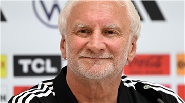 Sky zeigt einen Film über Rudi Völler. (Archivbild)