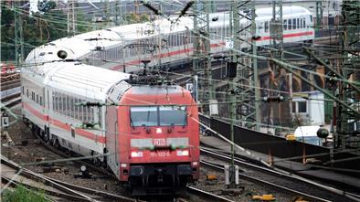Soll spätestens ab Ende 2021 ab Bremerhaven bis Koblenz rollen: Der Intercity.