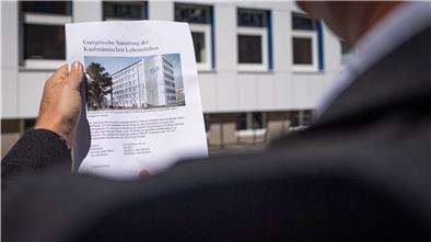 Sommerferien heißt Sanierungszeit an den Bremerhavener Schulen. In loser Folge stellt NORD|ERLESEN die Sanierungsprojekte vor.