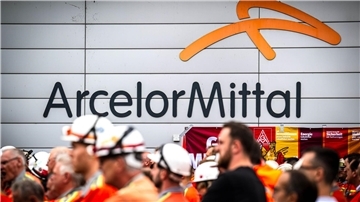 Sorgen um die Zukunft: ArcelorMittal-Beschäftigte haben Ende Juni bei einer Kundgebung ihrem Ärger Luft gemacht.
