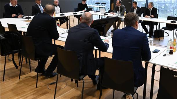 Sowohl das Sport- als auch das Bundesgericht des Deutschen Fußball-Bundes hatten die 1:1 ausgegangene Partie wegen des Eklats mit 0:2 für Bochum gewertet.