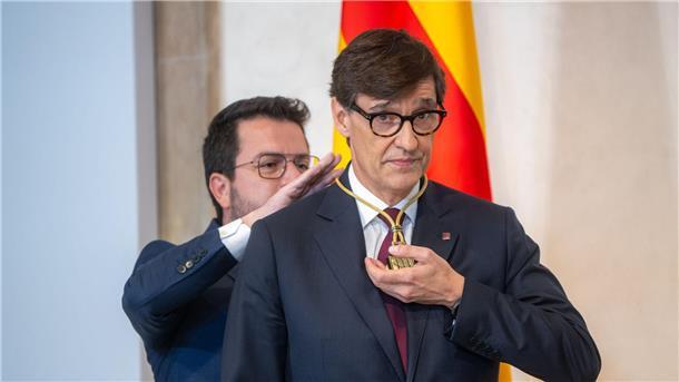 Spanische Medien sprachen von einem Neuanfang für die seit Jahren vom Streit um die Unabhängigkeit geplagte Region.