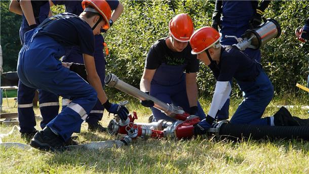 Spaß, Gemeinschaft und das Miteinander stehen im Mittelpunkt: Der Orientierungsmarsch in Tarmstedt ist ein voller Erfolg und zeigt eindrucksvoll, mit wie viel Engagement die Nachwuchsfeuerwehren im Landkreis dabei sind.
