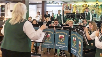 Spielmannszug Ackermann beim Jubiläumskonzert in eigener Sache.