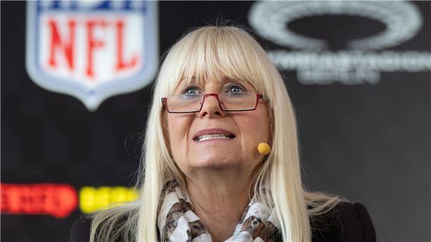 NFL-Hype in Berlin: Ticketnachfrage knackt Millionenmarke Sportsenatorin Iris Spranger spricht von einem „historischen Moment“ für Berlin.