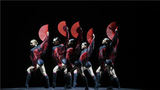 "Ballet Latino" ist Titel eines Tanzabends am Stattheater Bremerhaven. Die Compagnie unter Chefchoreograf Alfonso Palencia tanzt eine morderne Variante des Flamenco.
