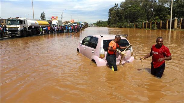Bereits mehr als 220 Tote in Kenia nach Überschwemmungen Starker Regen und Überschwemmungen machen nach Angaben des UN-Nothilfebüros OCHA seit März den Ländern Tansania, Burundi, Kenia, Somalia, Ruanda und weiteren Teilen Ostafrikas schwer zu schaffen.