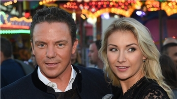 Stefan Mross und Anna-Carina Woitschack auf dem Oktoberfest 2018.