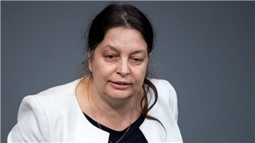 Steht unter Rechtsterror-Verdacht und legt dennoch an Stimmen zu: AfD-Politikerin Birgit Malsack-Winkemann.