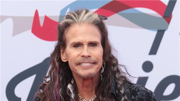 Steven Tyler wegen sexuellen Missbrauchs verklagt Steven Tyler muss sich mit einer Zivilklage auseinandersetzen.