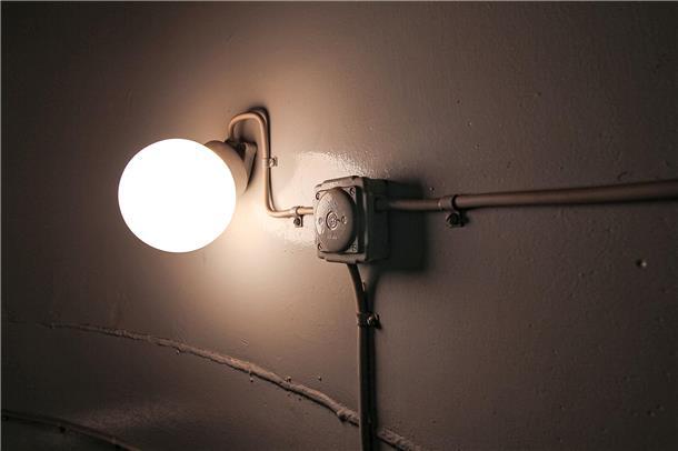 Stillleben mit karger Beleuchtung / Treppenhaus Leuchtturm Alte Weser / 60 Jahre...