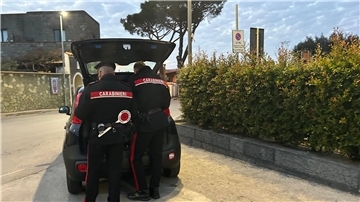 Stolze 103 Jahre alt ist eine Verkehrssünderin, die die italienische Polizei aus dem Verkehr gezogen hat.