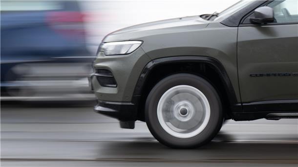 SUV und Geländewagen boomen - und die sind durch ihre Bauart in der Regel schwerer als vergleichbare Autos mit flacherer Karosserie.