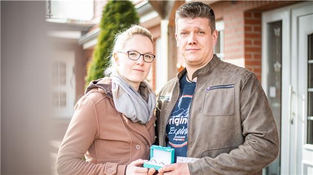 Svenja Möller (29) und Malte Hoffmann (41) aus Ahlen-Falkenberg mussten ihre Hochzeitsfeier und standesamtliche Trauung aufgrund der Corona-Pandemie verschieben.