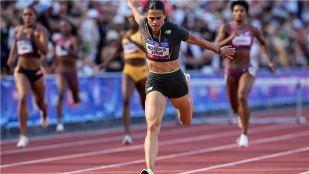 McLaughlin-Levrone verbessert eigenen Weltrekord Sydney McLaughlin-Levrone hat ihren eigenen Weltrekord über 400 Meter Hürden verbessert.